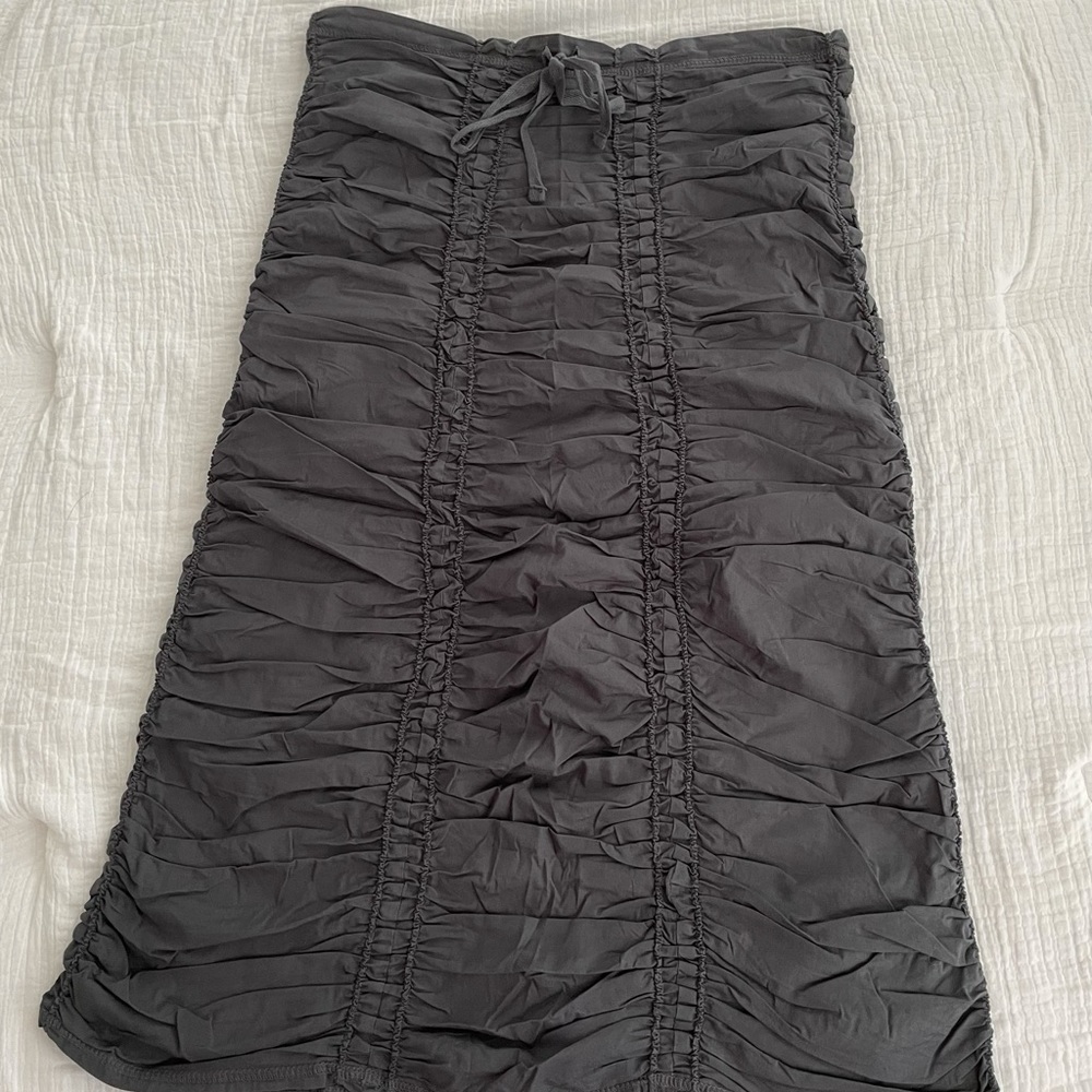 Xcvi Double shirred skirt. Size small